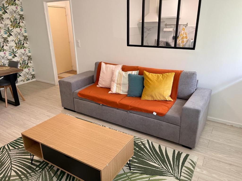 Appartement Le Rousseau Metz Avec Parking Gratuit Ngoại thất bức ảnh